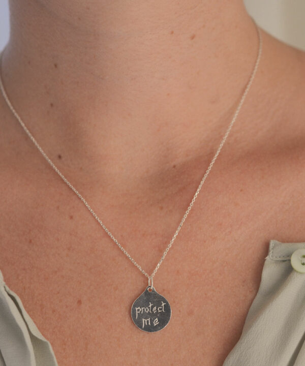 Collar Protect me