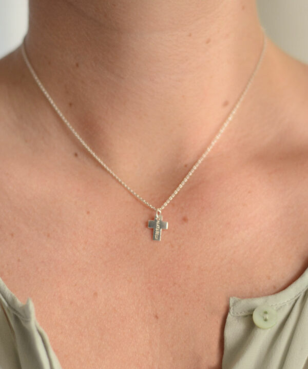 Collar Croix Nat&Belle