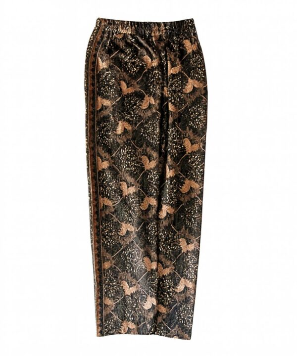 Falda estilo balines nusa penida negra con estampados beige hecha a mano