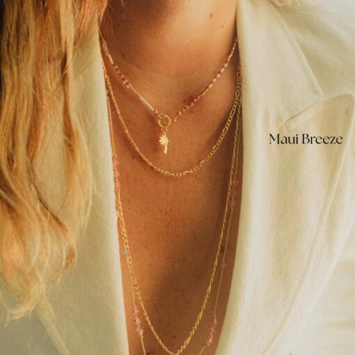 Collar Maui con miyukis de colores y piezas geométricas en plata de ley bañada en oro, hecho a mano