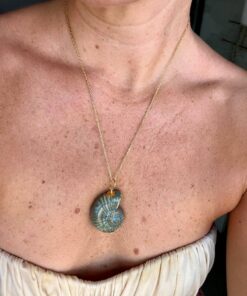 collar caracola ceramica
