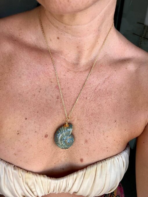 collar caracola ceramica