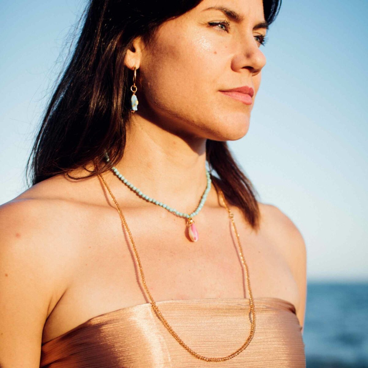 collares piedras colores cauri pendiente pez ceramica joyería femenina inspirada en el ma